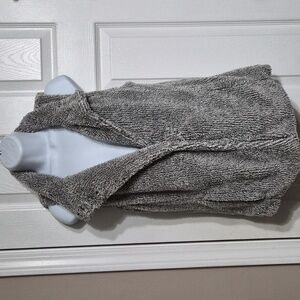 Women's Maurices Gray Asymmetrical Open Front Sherpa Vest Size XS NWOT